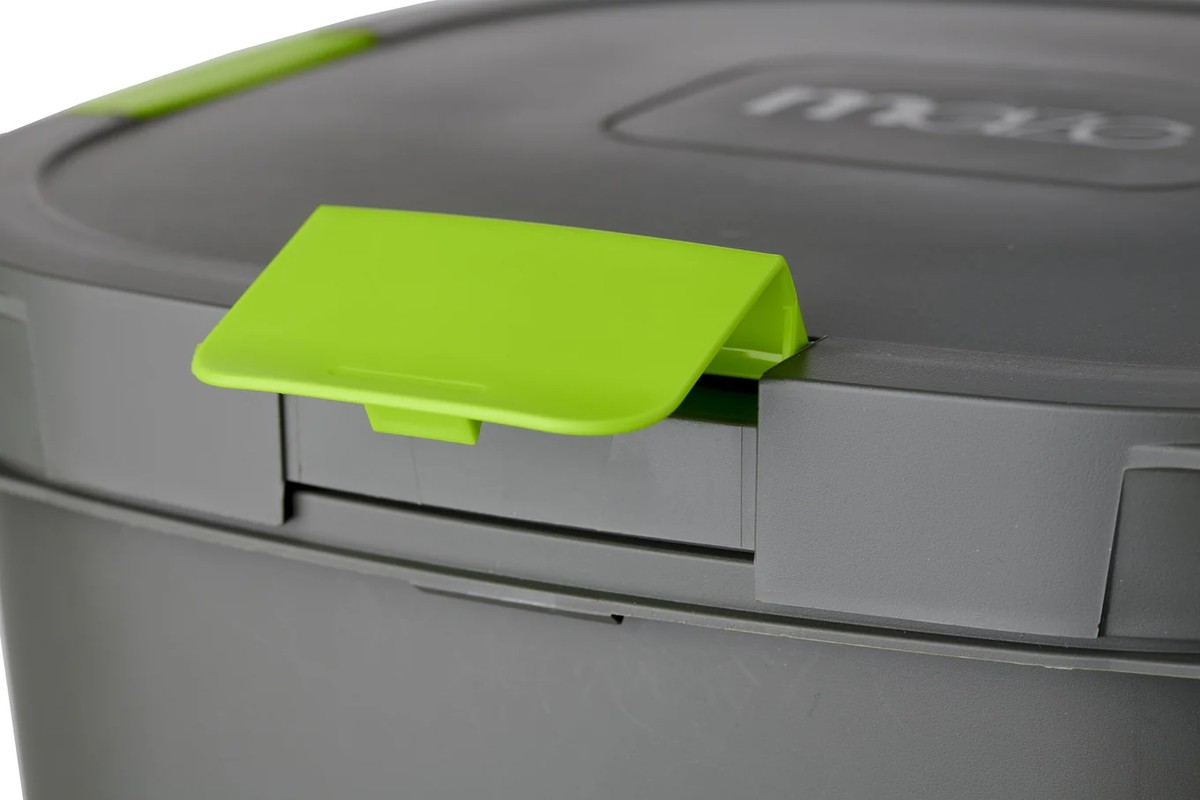 Angled view of the Maze Bokashi Bin lid showing green locking tab